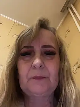 Irina2909xh online show from 04/08/26, 11:16