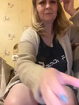 Irina2909xh online show from 04/22/26, 12:24