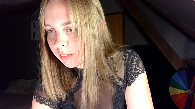 Snapshot of MissGirly chatting on 09/09/25, 06:40 MissGirly online show from 09/09/25, 06:40
