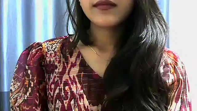 Snapshot of selen_5 chatting on 12/04/24, 07:23 selen 5 online show from 12/04/24, 07:23