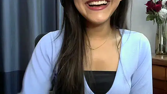 Snapshot of selen_5 chatting on 12/09/24, 06:46 selen 5 online show from 12/09/24, 06:46