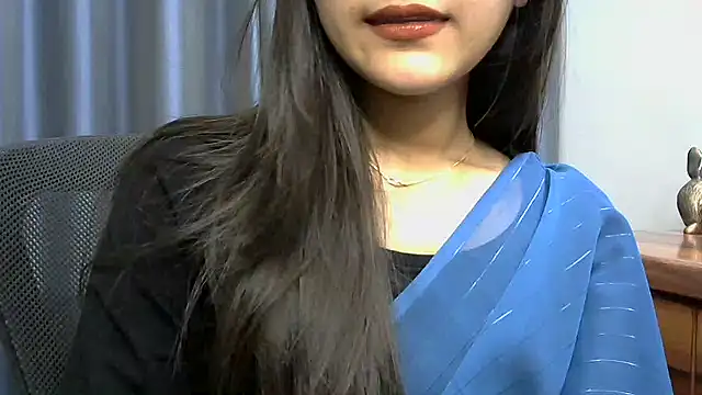 Snapshot of selen_5 chatting on 02/17/25, 06:59 selen 5 online show from 02/17/25, 06:59