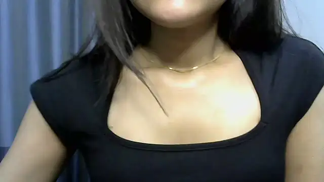 Snapshot of selen_5 chatting on 02/18/25, 07:09 selen 5 online show from 02/18/25, 07:09