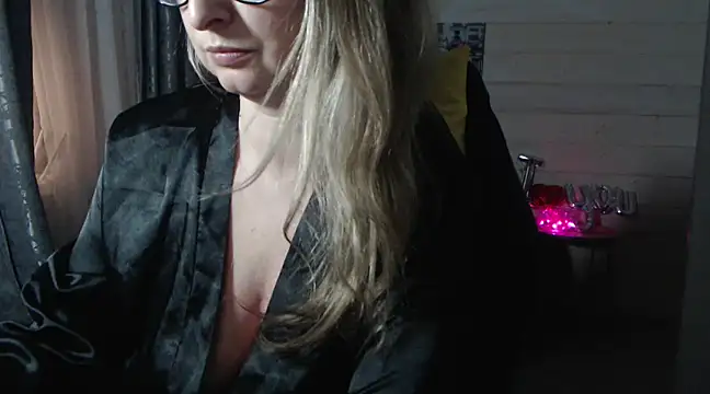 RubiLakros online show from 02/28/25, 09:01