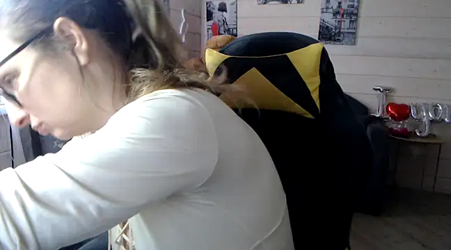 RubiLakros online show from 03/10/25, 07:53