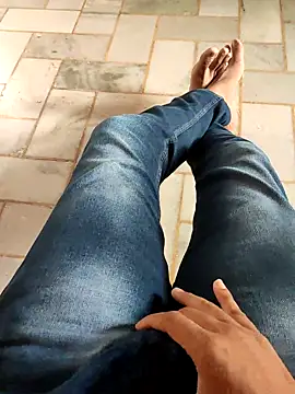 Snapshot of Big_boss_ind chatting on 02/24/25, 02:19 Big boss ind online show from 02/24/25, 02:19