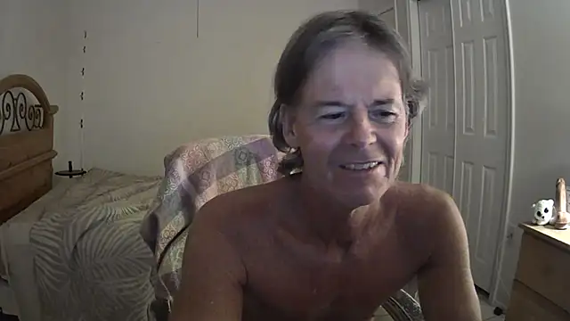 Snapshot of nakeedcowboi65 chatting on 07/08/26, 01:10 nakeedcowboi65 online show from 07/08/26, 01:10