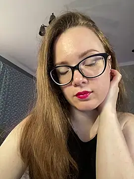 AngelaWhiti online show from 06/18/26, 04:11