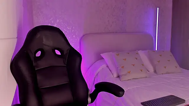 salome  11 online show from 02/12/25, 01:52