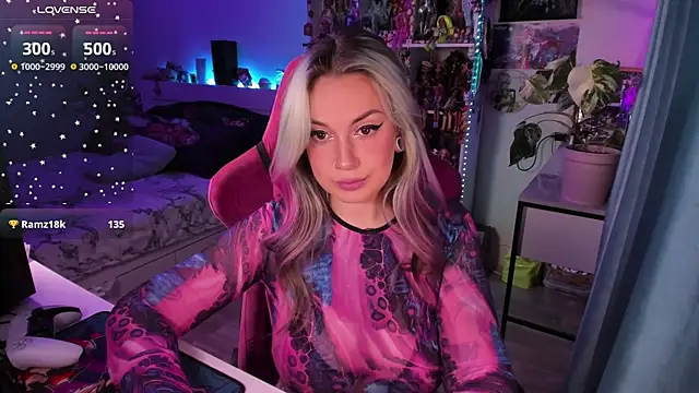 Snapshot of ChloeKohaku chatting on 12/06/24, 04:47 ChloeKohaku online show from 12/06/24, 04:47