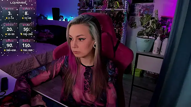 Snapshot of ChloeKohaku chatting on 02/21/25, 03:45 ChloeKohaku online show from 02/21/25, 03:45