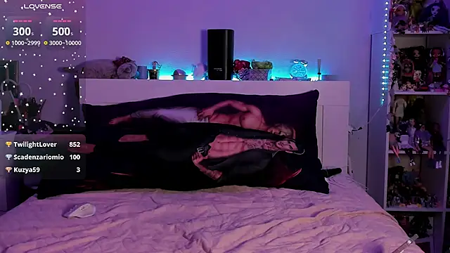 Snapshot of ChloeKohaku chatting on 03/10/25, 09:21 ChloeKohaku online show from 03/10/25, 09:21