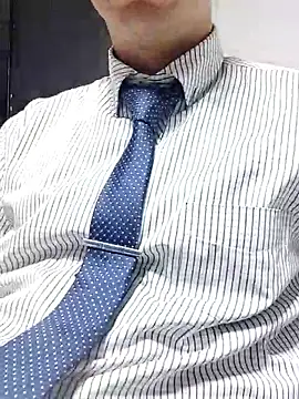 Snapshot of Business_dickkk chatting on 04/27/26, 12:36 Business dickkk online show from 04/27/26, 12:36