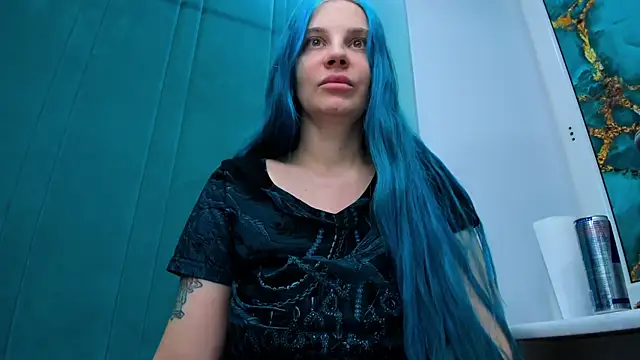 JuliaBusty online show from 12/14/25, 04:29