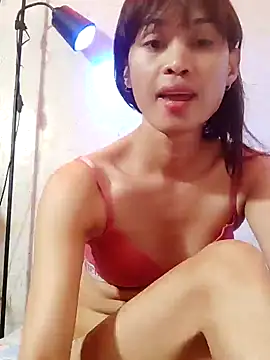 Snapshot of QueenSoreal chatting on 01/18/25, 09:24 QueenSoreal online show from 01/18/25, 09:24