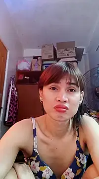 Snapshot of QueenSoreal chatting on 02/22/25, 04:09 QueenSoreal online show from 02/22/25, 04:09