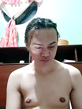 QueenSoreal online show from 11/13/25, 04:28