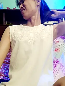 QueenSoreal online show from 03/05/26, 03:41