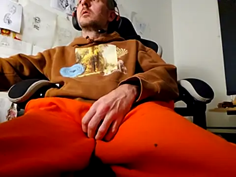 Snapshot of verylargecock chatting on 10/26/25, 04:29 verylargecock online show from 10/26/25, 04:29