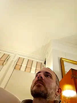 Snapshot of verylargecock chatting on 11/10/25, 05:56 verylargecock online show from 11/10/25, 05:56