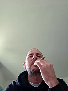 verylargecock online show from 12/15/25, 10:30