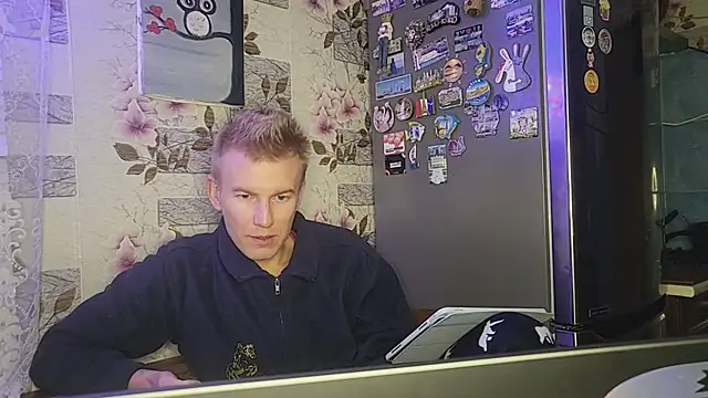 Vuitton online show from 01/18/26, 12:25