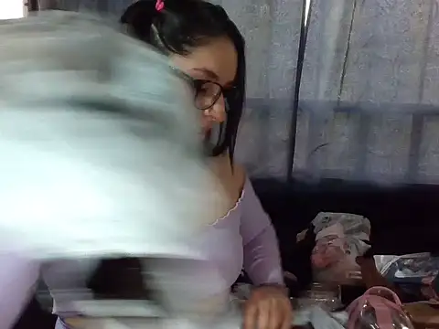 sara 110323 online show from 09/23/25, 07:06