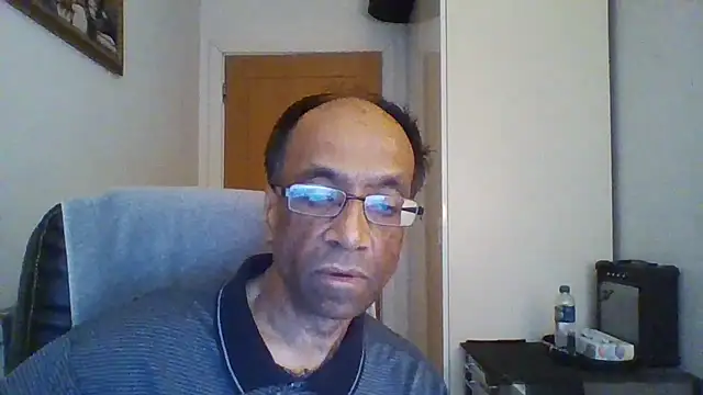 rauncher1 online show from 10/17/25, 09:01