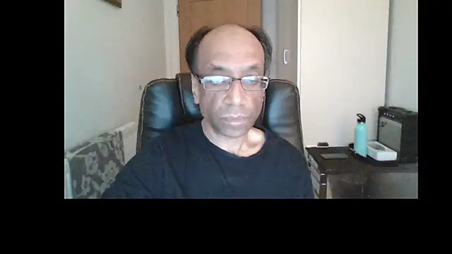 Snapshot of rauncher1 chatting on 05/27/26, 08:55 rauncher1 online show from 05/27/26, 08:55