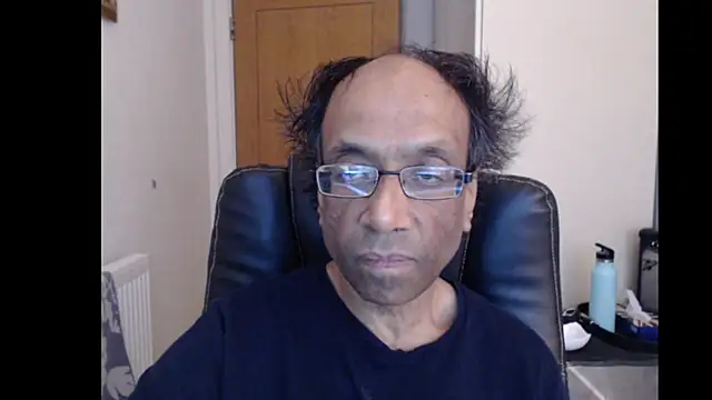 Snapshot of rauncher1 chatting on 06/04/26, 08:20 rauncher1 online show from 06/04/26, 08:20