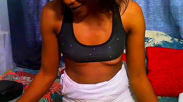 Snapshot of freaky_naughty chatting on 01/18/25, 03:38 freaky naughty online show from 01/18/25, 03:38