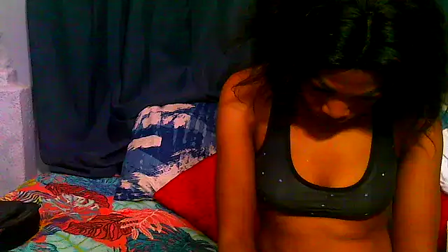 Snapshot of freaky_naughty chatting on 01/18/25, 06:43 freaky naughty online show from 01/18/25, 06:43