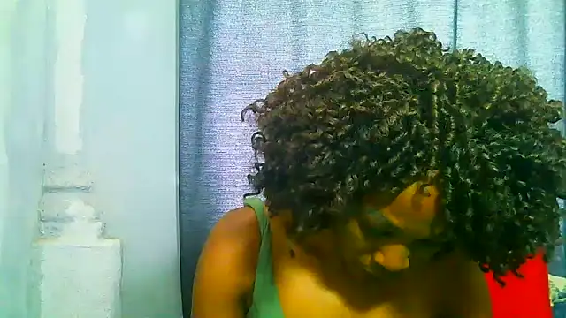 Snapshot of freaky_naughty chatting on 02/01/25, 02:45 freaky naughty online show from 02/01/25, 02:45