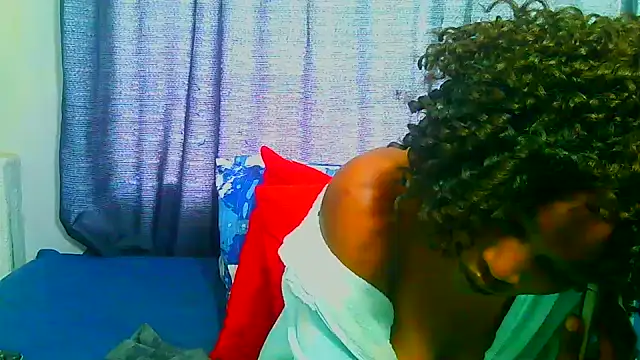 Snapshot of freaky_naughty chatting on 02/17/25, 01:10 freaky naughty online show from 02/17/25, 01:10
