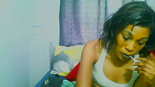 Snapshot of freaky_naughty chatting on 10/15/25, 12:27 freaky naughty online show from 10/15/25, 12:27