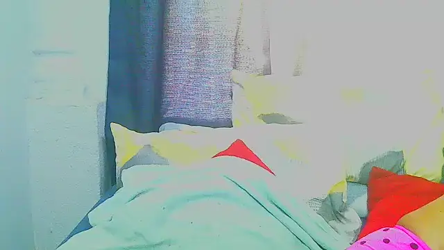 Snapshot of freaky_naughty chatting on 10/23/25, 04:45 freaky naughty online show from 10/23/25, 04:45