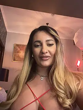 YaaraCollins online show from 12/07/24, 12:08