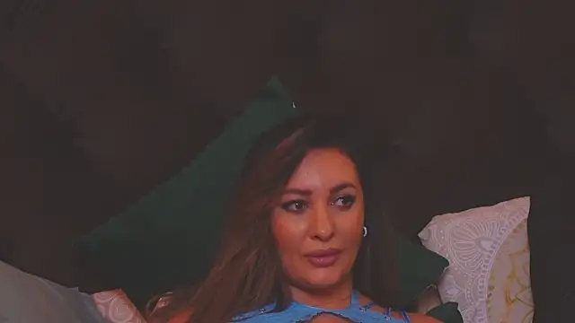 YaaraCollins online show from 01/27/25, 09:00