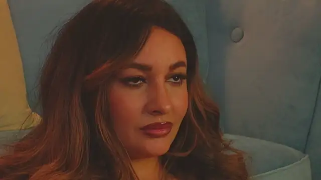 YaaraCollins online show from 02/06/25, 11:37