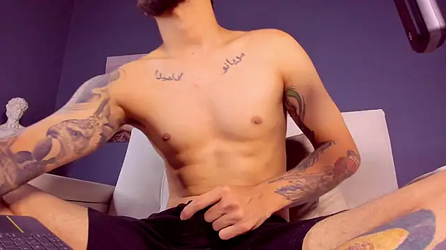 alessandro duty online show from 01/01/25, 02:51