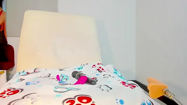 SQUIRTINGQUEEN11 online show from 12/04/24, 12:52