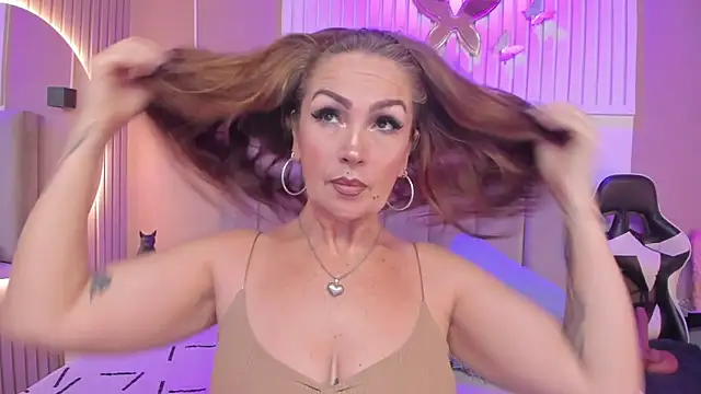 chantall1375 online show from 06/10/26, 03:39