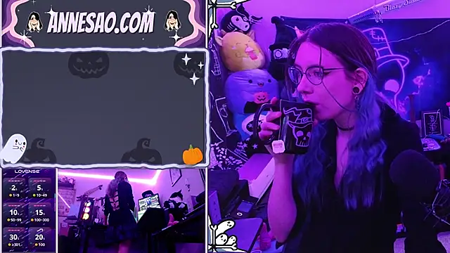 Snapshot of AnneSao chatting on 10/09/25, 11:25 AnneSao online show from 10/09/25, 11:25