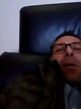 Lucianoconti online show from 04/18/26, 03:43