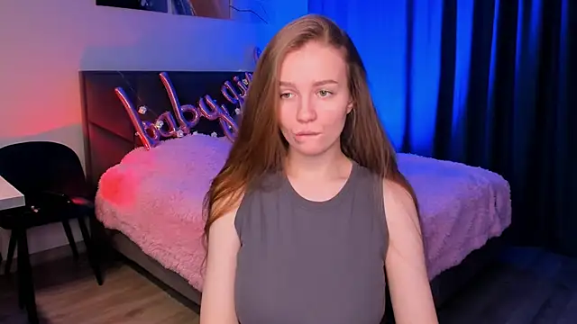 SweetMilkis online show from 01/15/25, 08:51