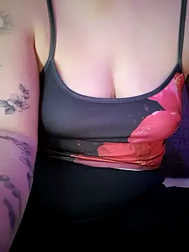 Cutegirlforyou online show from 04/10/26, 05:01