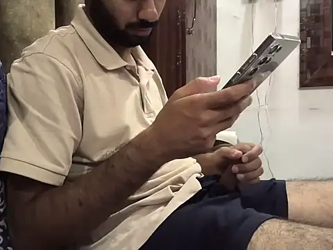 Snapshot of brownie_cake_cb chatting on 10/18/25, 06:30 brownie cake cb online show from 10/18/25, 06:30