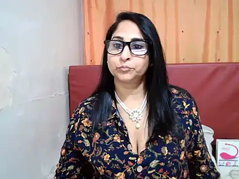 Snapshot of Indiankushy chatting on 09/09/25, 04:17 Indiankushy online show from 09/09/25, 04:17