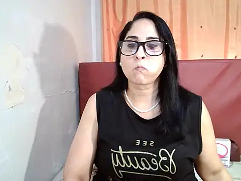 Indiankushy online show from 12/18/25, 04:35