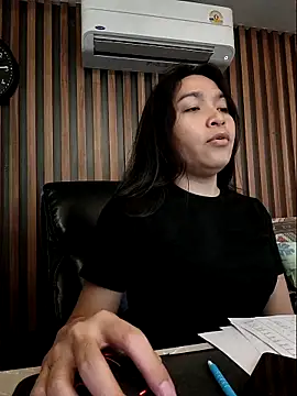 sara kimoo online show from 11/01/25, 10:17